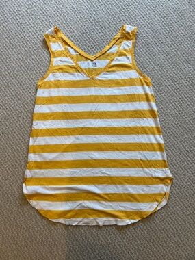 GAP Maternity Yellow White Stripe Tank Top V Neck Spring Summer